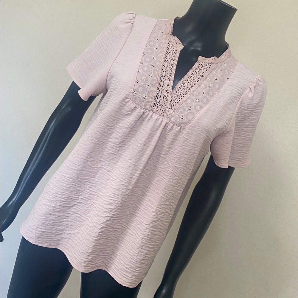 Joie Blush Pink V‑Neck Lace Trim Flutter Sleeve Blouse